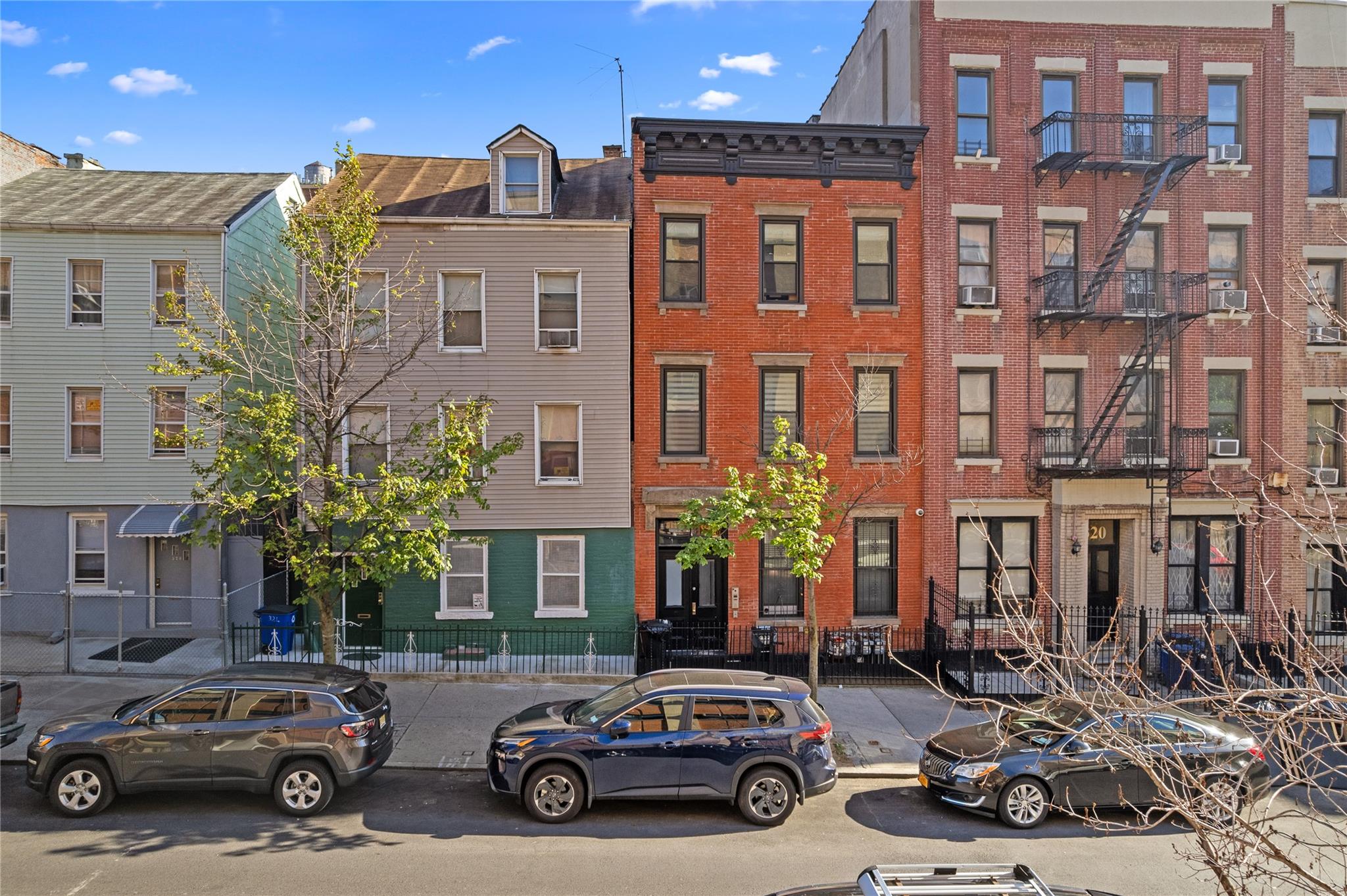 E 151st Street, Bronx, New York - 4 Bedrooms  
4 Bathrooms - 