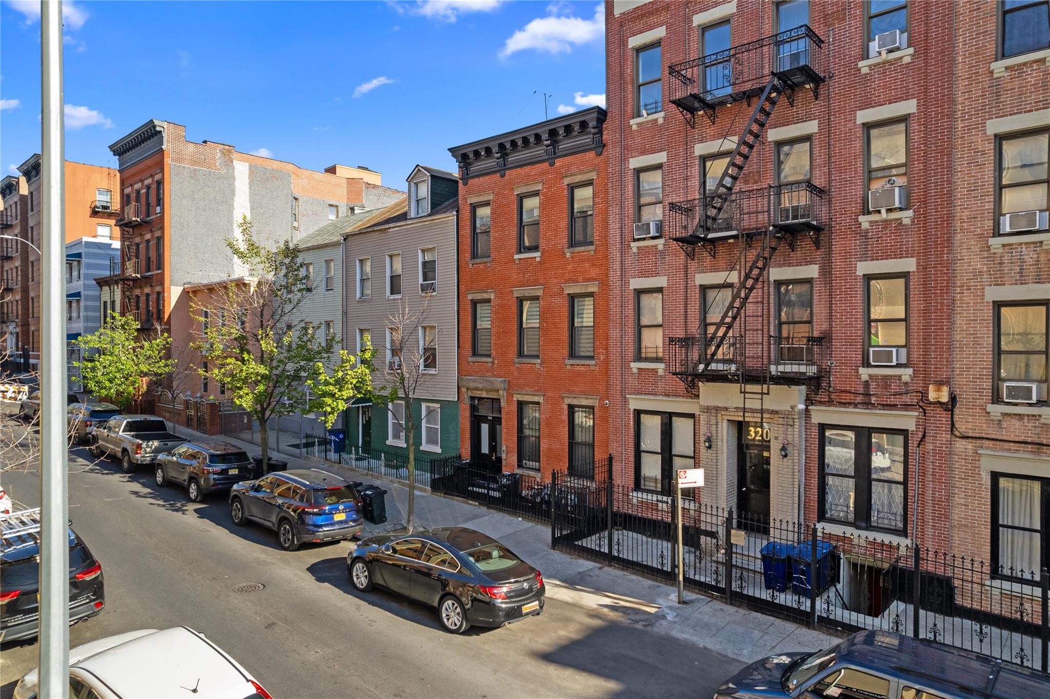 322 E 151st Street