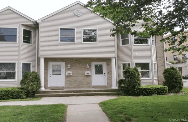 239 CLEVELAND AVE, MINEOLA, NY 11501 - Image 5ecc91b224134bf50e2f5ca37be71adf/1835364540