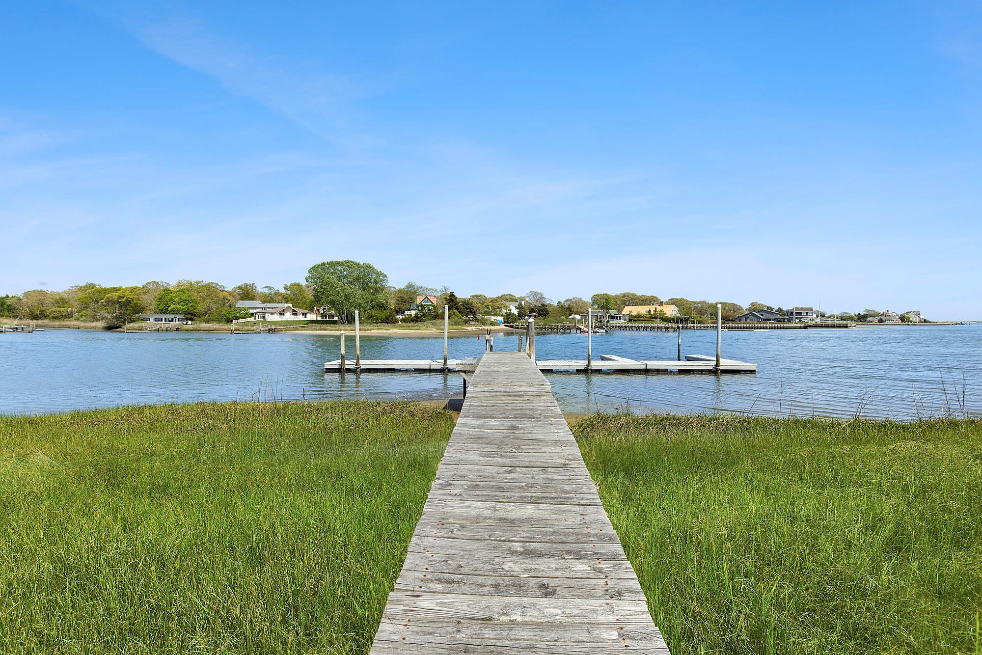 47 Rampasture Road #APT. M, Hampton Bays, New York image 13