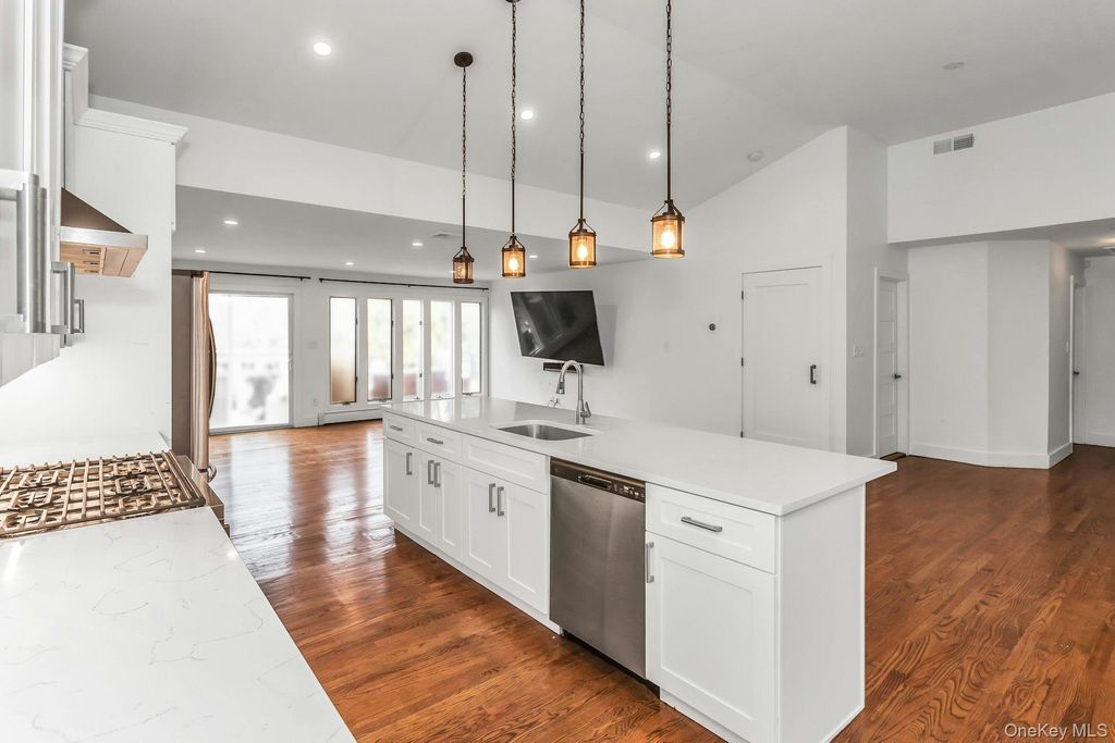 Photo of 1815 Cynthia Lane, Merrick, NY 11566 (MLS # 943887)