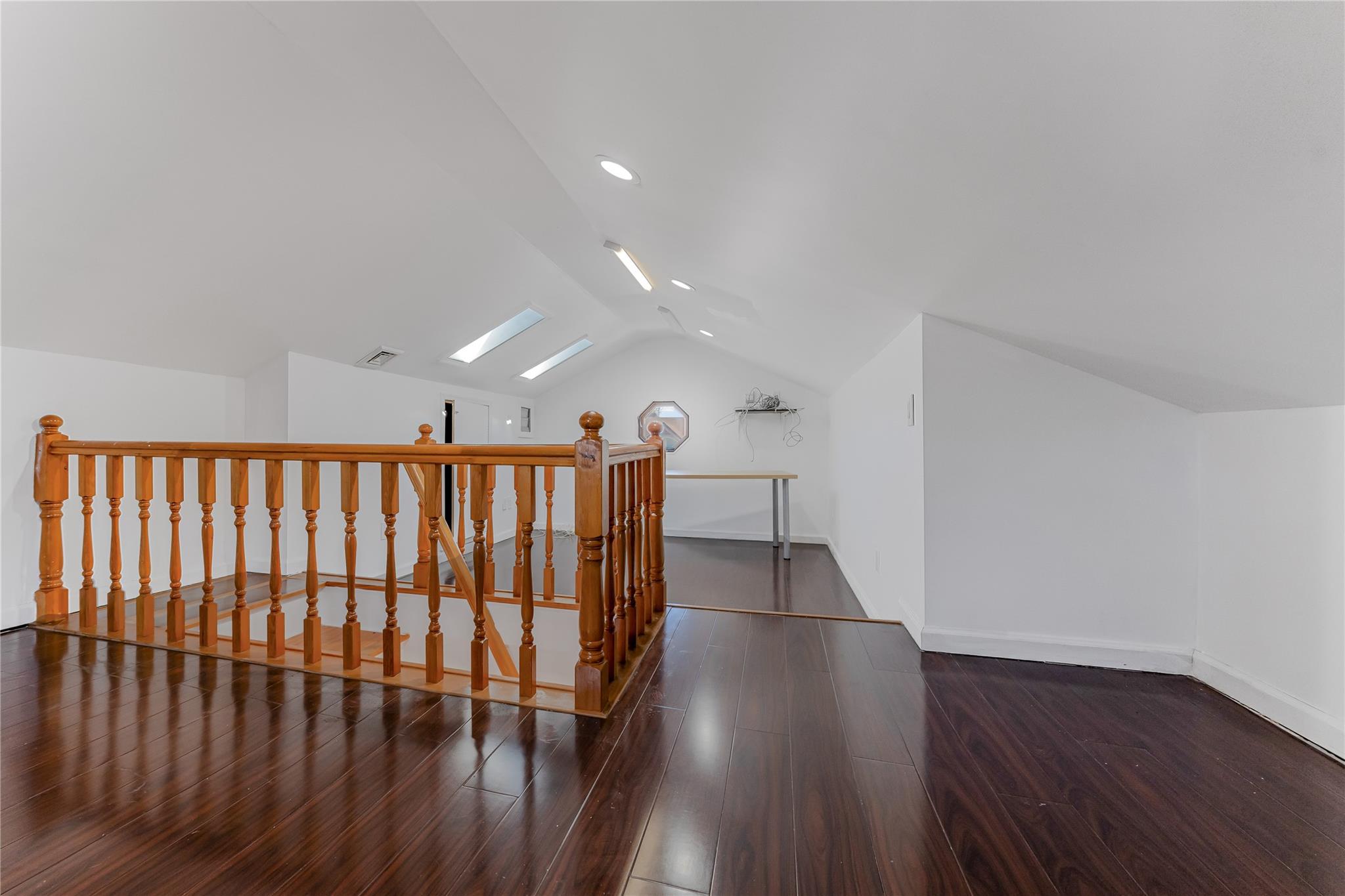 21417 W 69th Avenue, Oakland Gardens, New York image 23