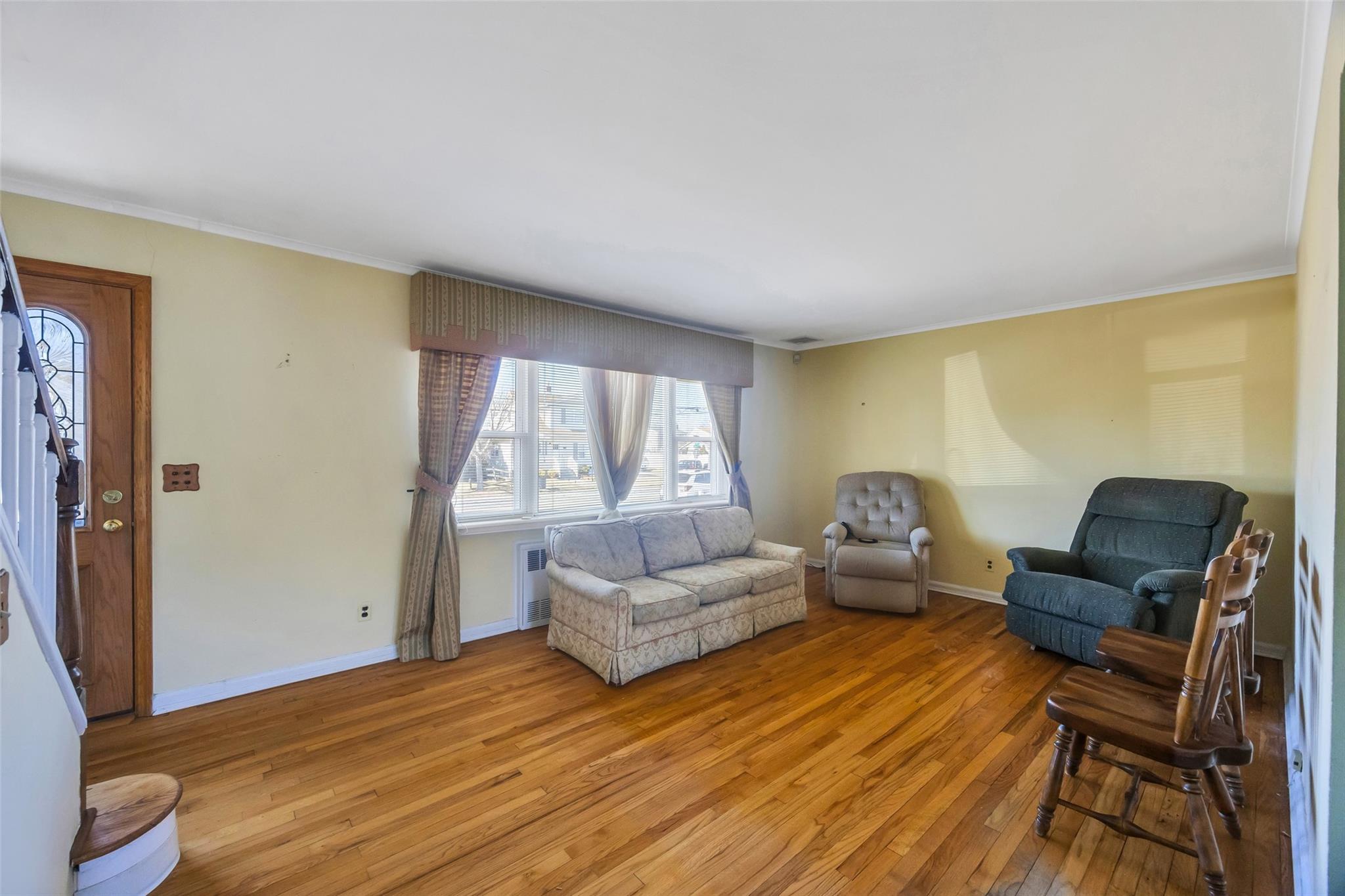 710 South Broadway, Lindenhurst, New York image 18