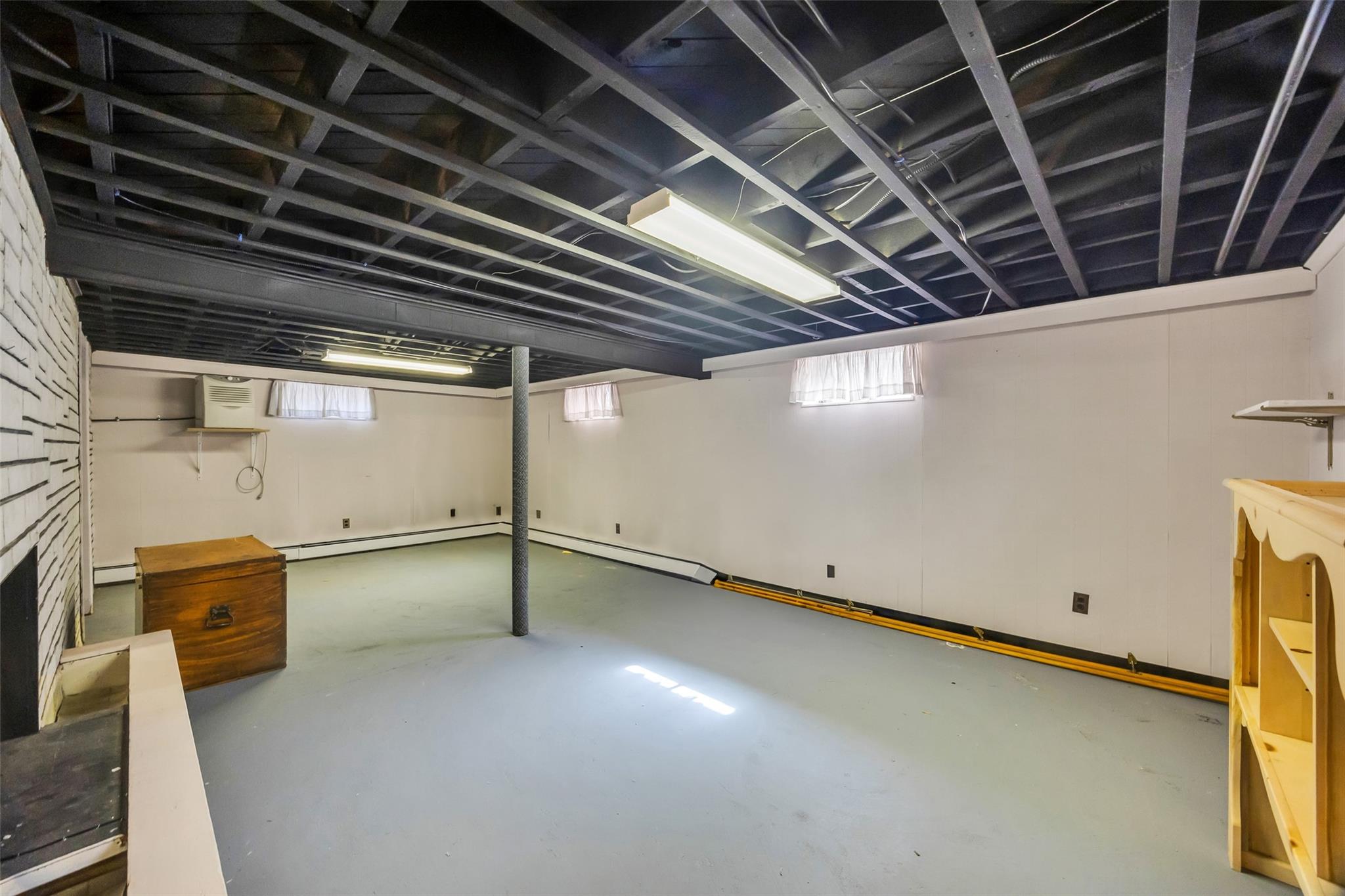 710 South Broadway, Lindenhurst, New York image 40