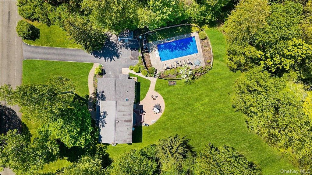 Photo of 119 Edgewood Road, Ossining, NY 10562 (MLS # 990966)