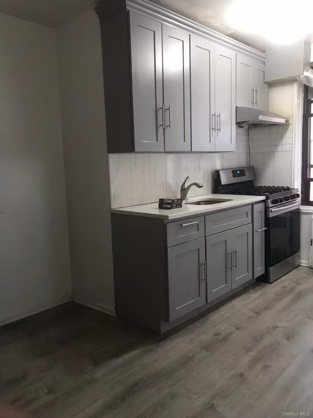 8425 Elmhurst Avenue 2I