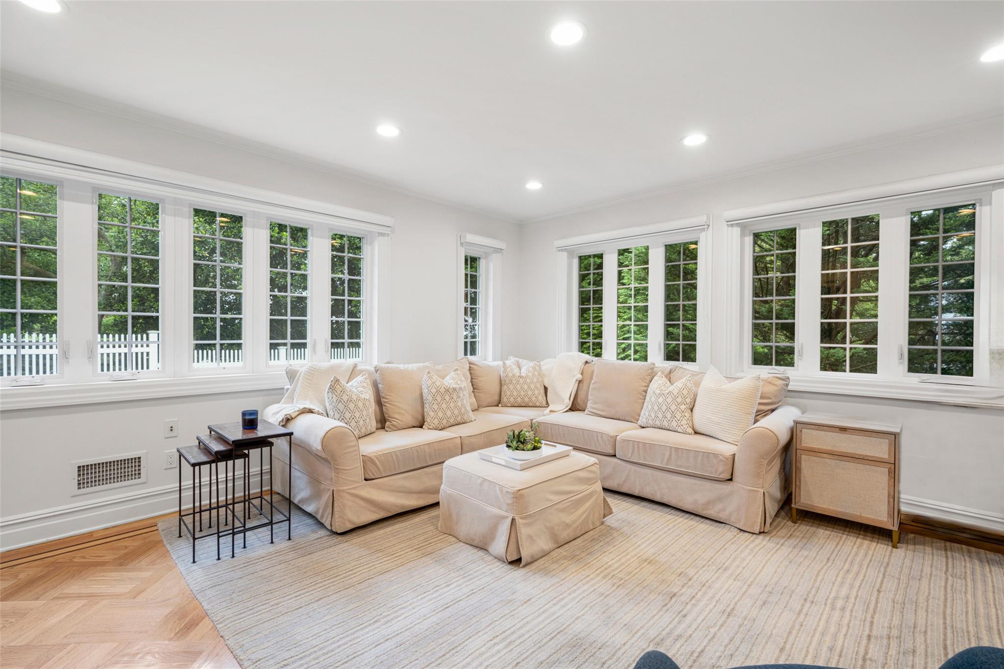 489 Manor Lane, Pelham, New York image 19