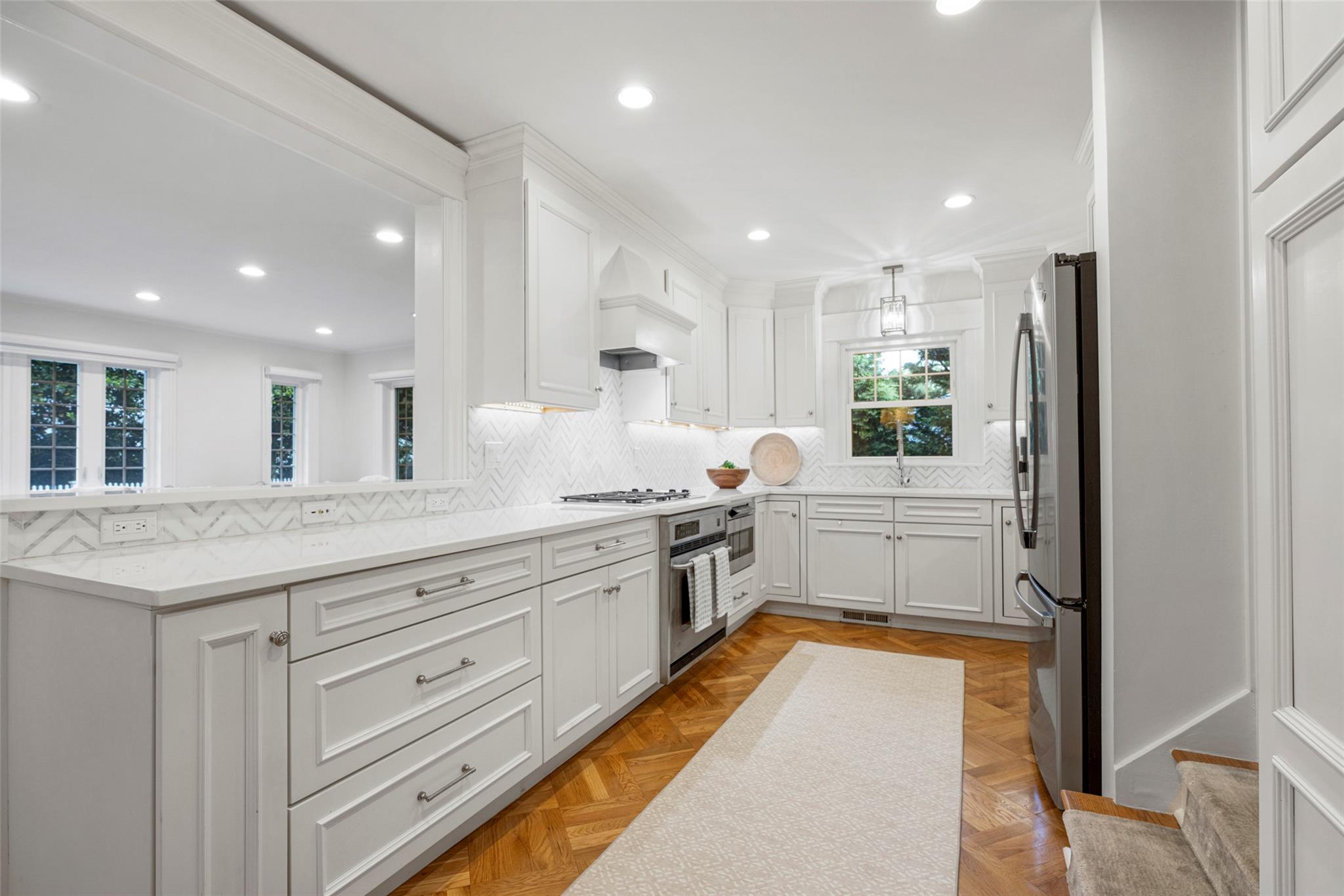 489 Manor Lane, Pelham, New York image 14