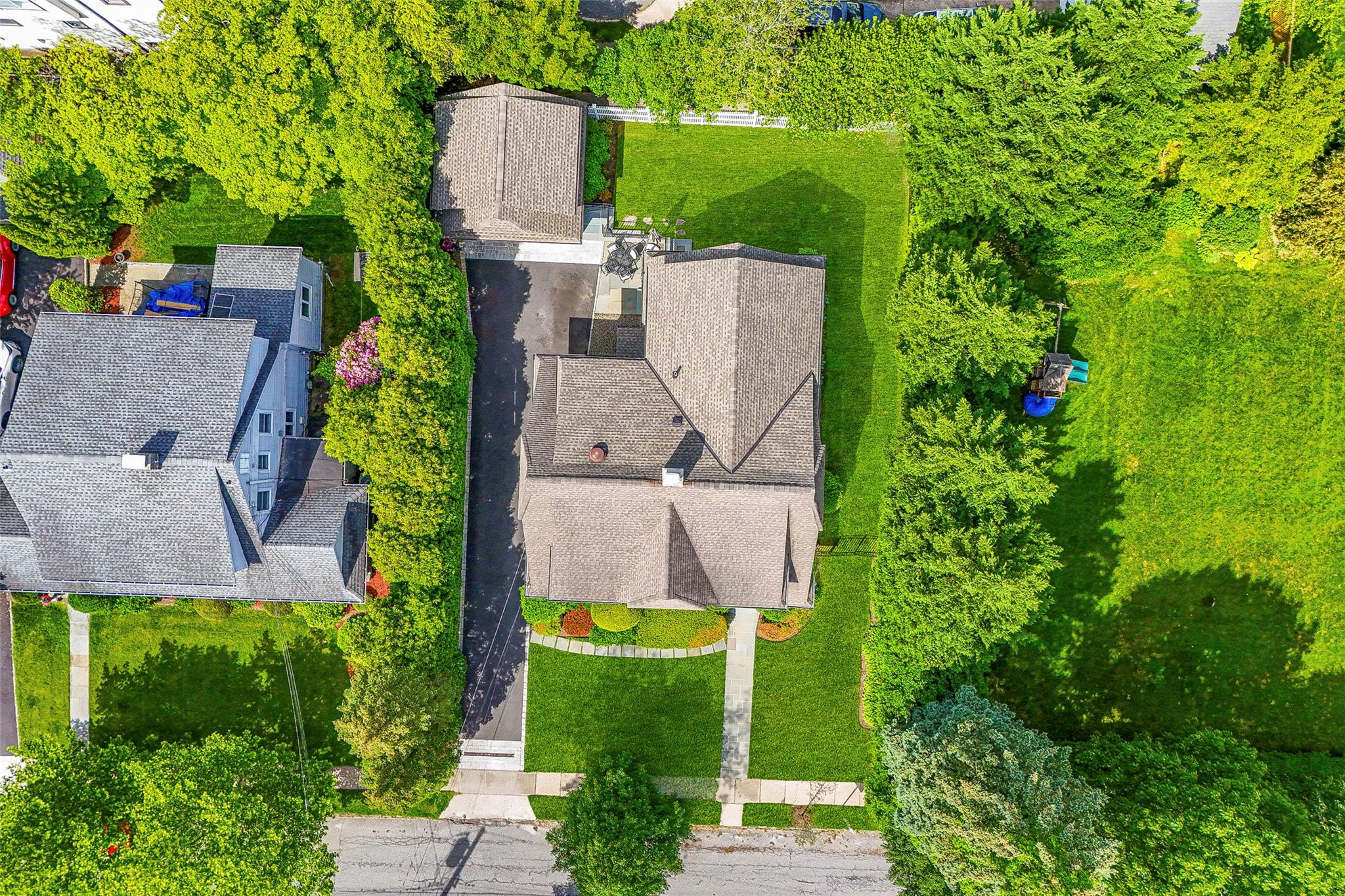 489 Manor Lane, Pelham, New York image 35