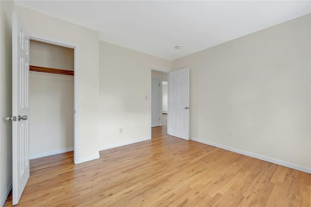 Eastchester, New York 10709, United States, 3 Bedrooms Bedrooms, ,1 BathroomBathrooms,Residential,Pending,128163