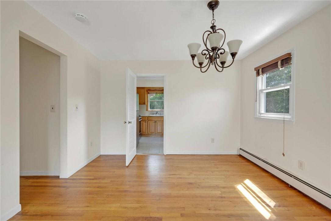 Eastchester, New York 10709, United States, 3 Bedrooms Bedrooms, ,1 BathroomBathrooms,Residential,Pending,128163