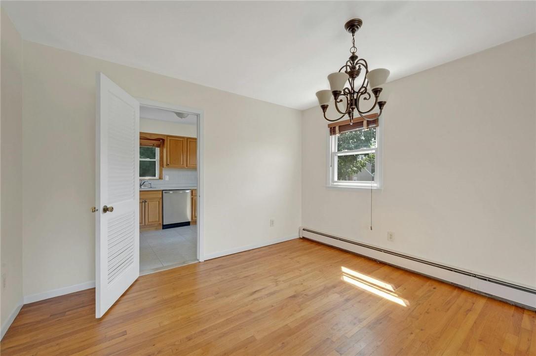 Eastchester, New York 10709, United States, 3 Bedrooms Bedrooms, ,1 BathroomBathrooms,Residential,Pending,128163