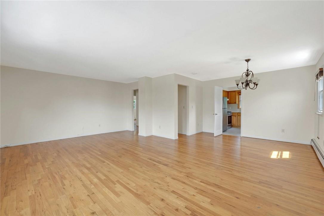 Eastchester, New York 10709, United States, 3 Bedrooms Bedrooms, ,1 BathroomBathrooms,Residential,Pending,128163