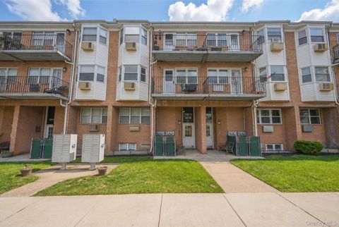 Condo For Sale - 15009 95th Street #1<br/> Ozone Park, NY 11417