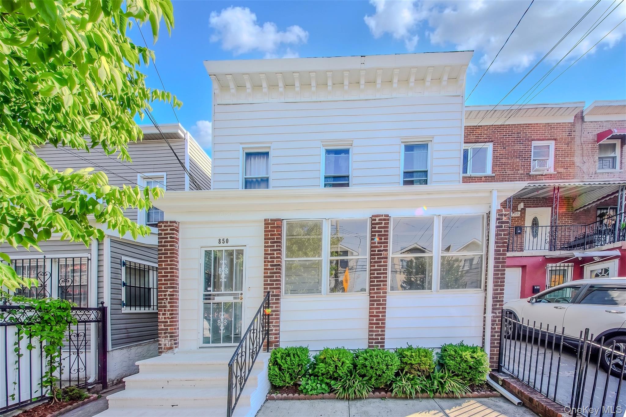 Photo 1 of 22 — 850 E 223rd Street, Bronx, NY 10466