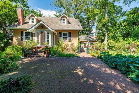 Photo of 441 New York Avenue, Baldwin, NY 11510 (MLS # 912954)