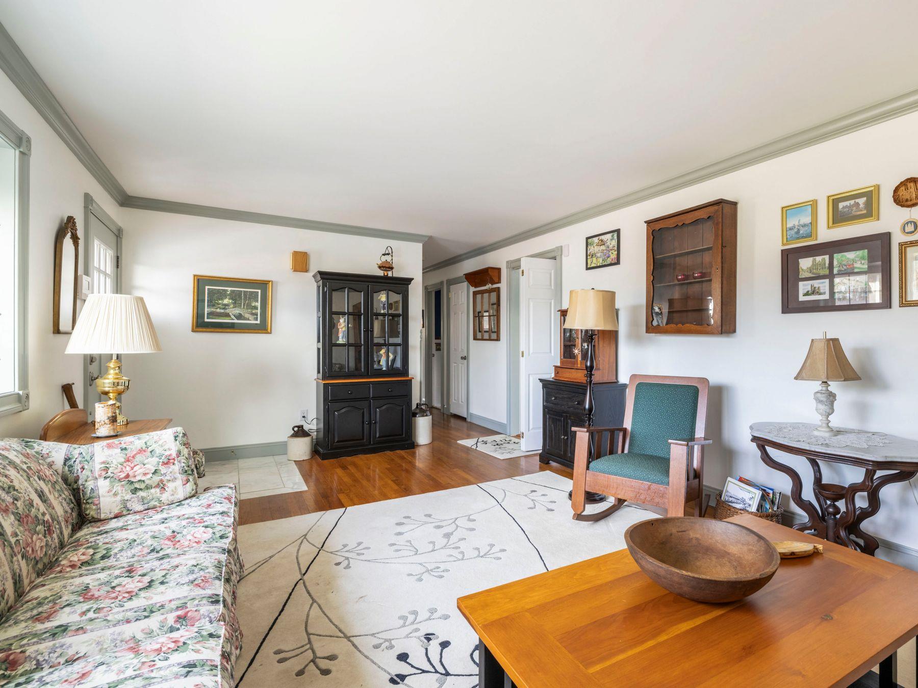 20 Mary Avenue, Lake Katrine, New York image 4