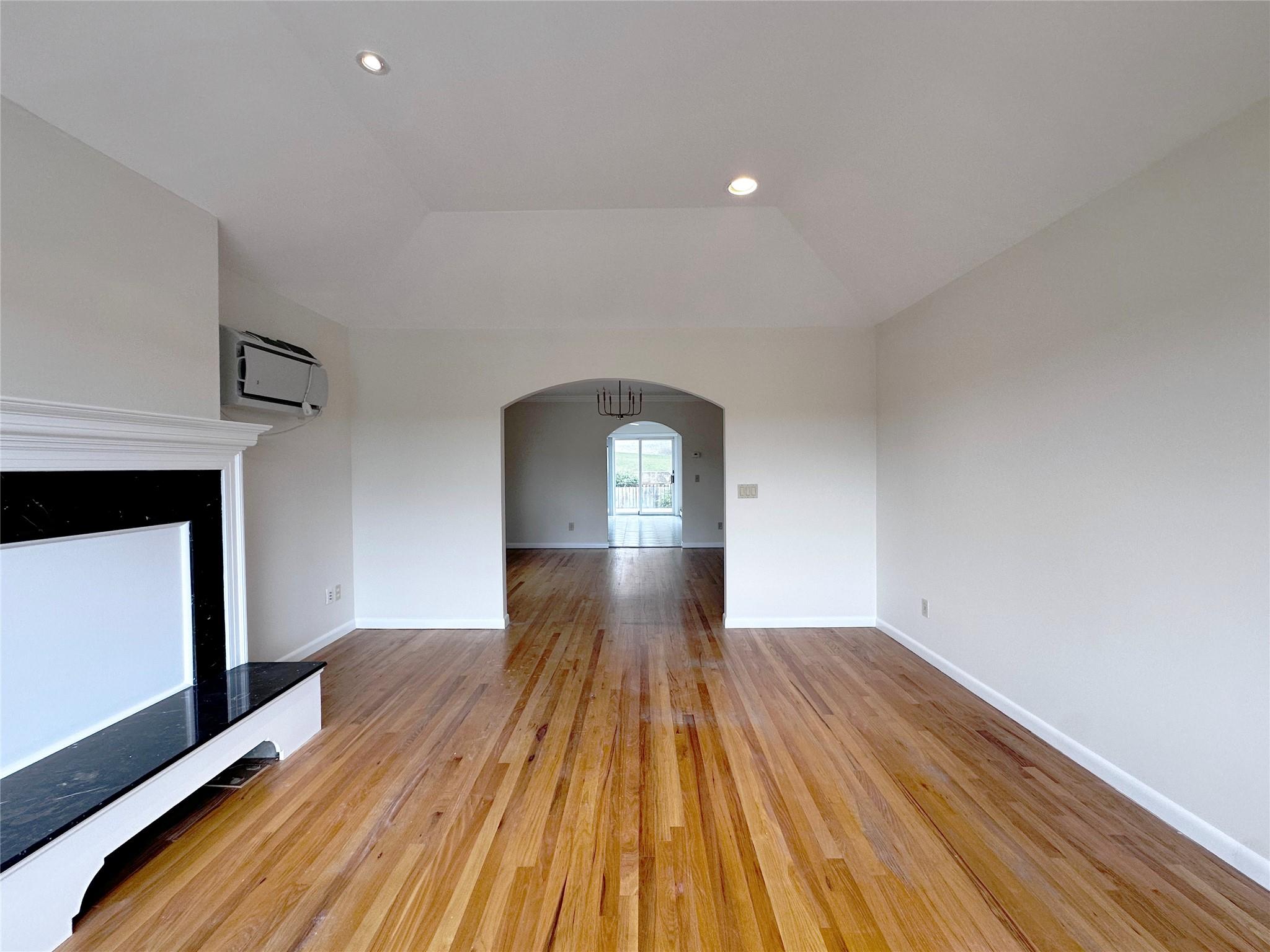150 Bennett Avenue L2
