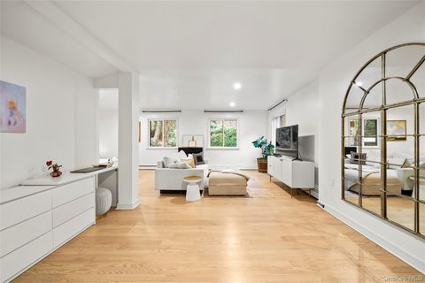 Tiny photo for 57 Virginia Lane, Thornwood, NY 10594 (MLS # 988937)