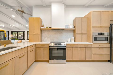 Tiny photo for 57 Virginia Lane, Thornwood, NY 10594 (MLS # 988937)