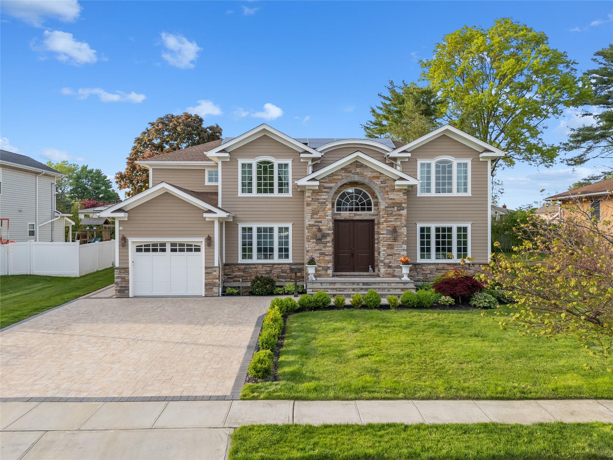 78 Orange Drive, Jericho, New York image 1
