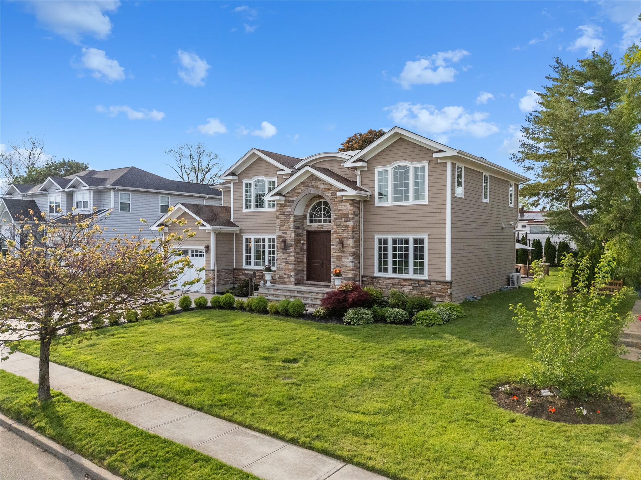 78 Orange Drive, Jericho, New York image 44