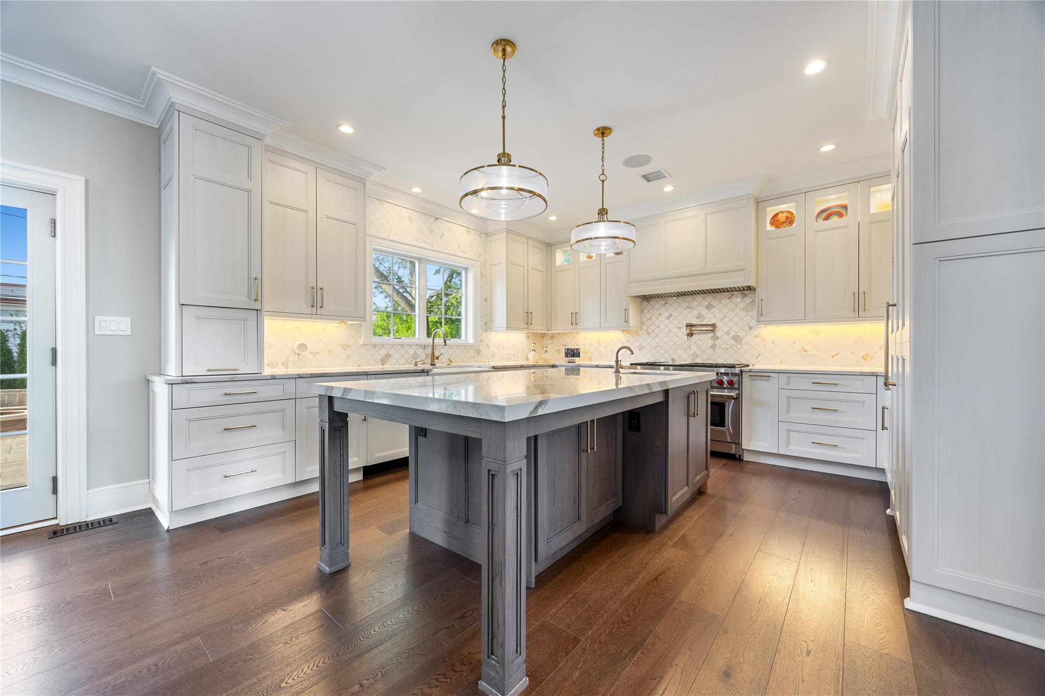 78 Orange Drive, Jericho, New York image 10