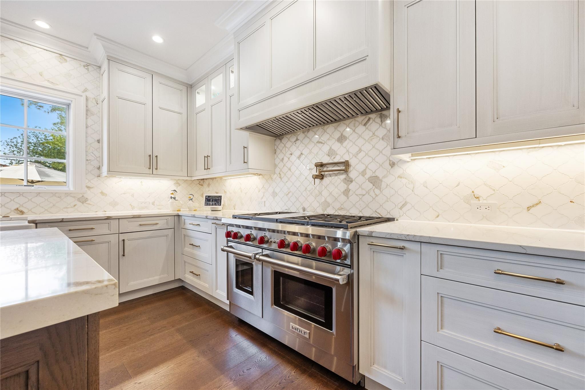 78 Orange Drive, Jericho, New York image 12