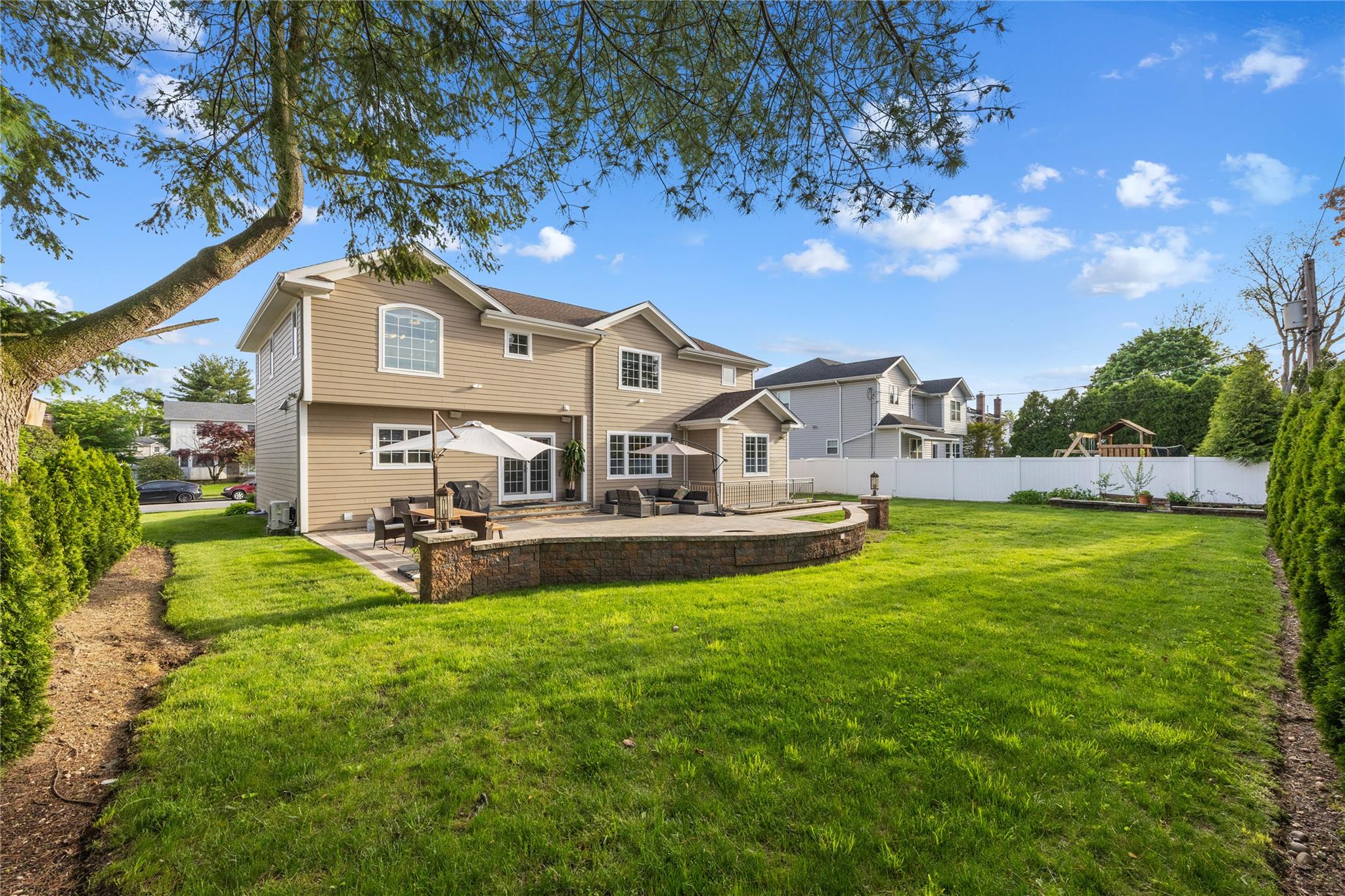 78 Orange Drive, Jericho, New York image 39