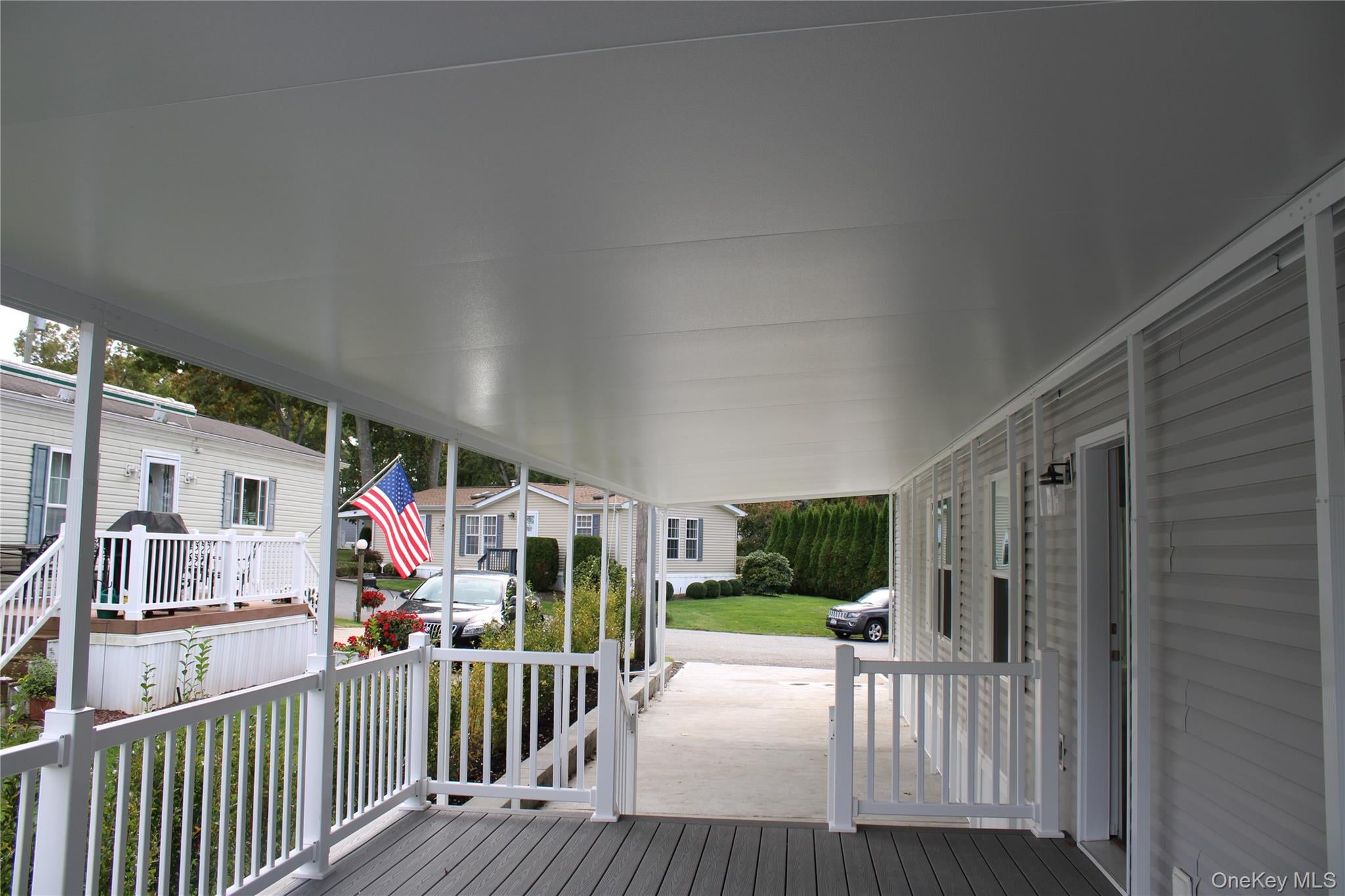 1661 Old Country Road 212