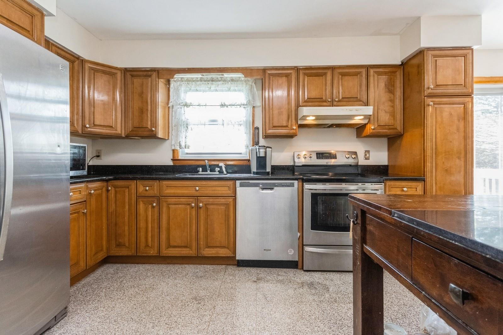 Dover Plains, New York 12522, United States, 3 Bedrooms Bedrooms, ,2 BathroomsBathrooms,Residential,Active,145089