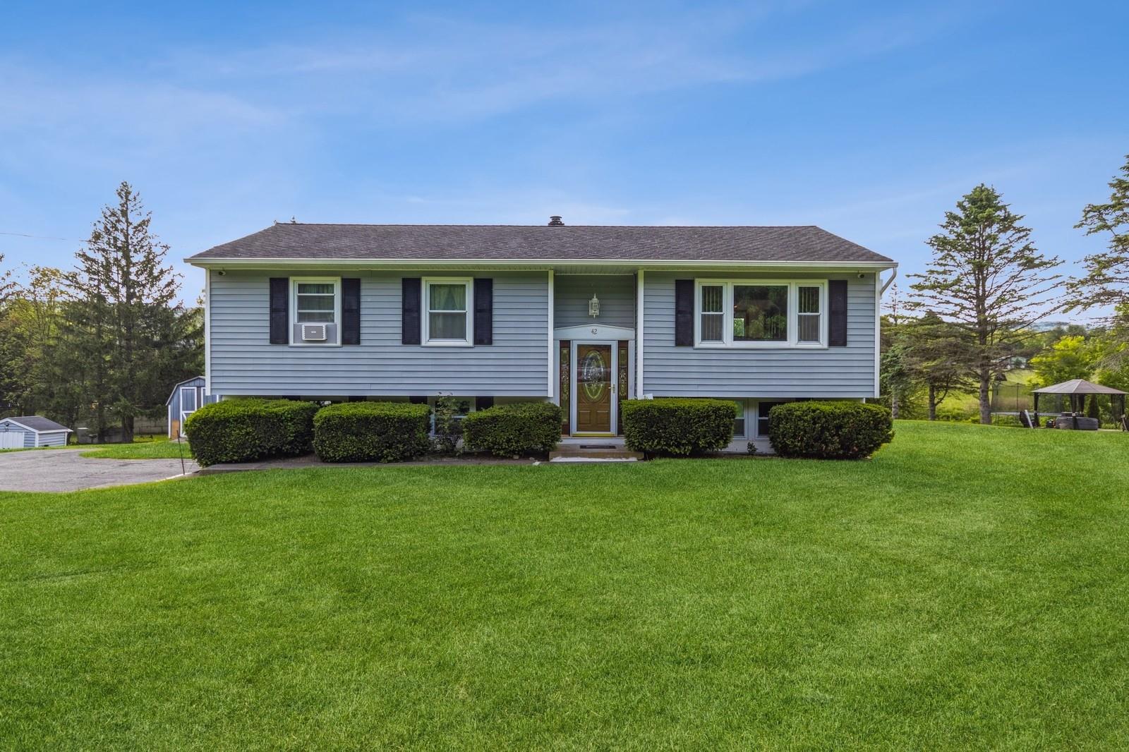 Dover Plains, New York 12522, United States, 3 Bedrooms Bedrooms, ,2 BathroomsBathrooms,Residential,Active,145089