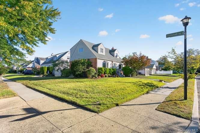 Photo of 484 Croyden Road, Garden City South, NY 11530 (MLS # 1062391)