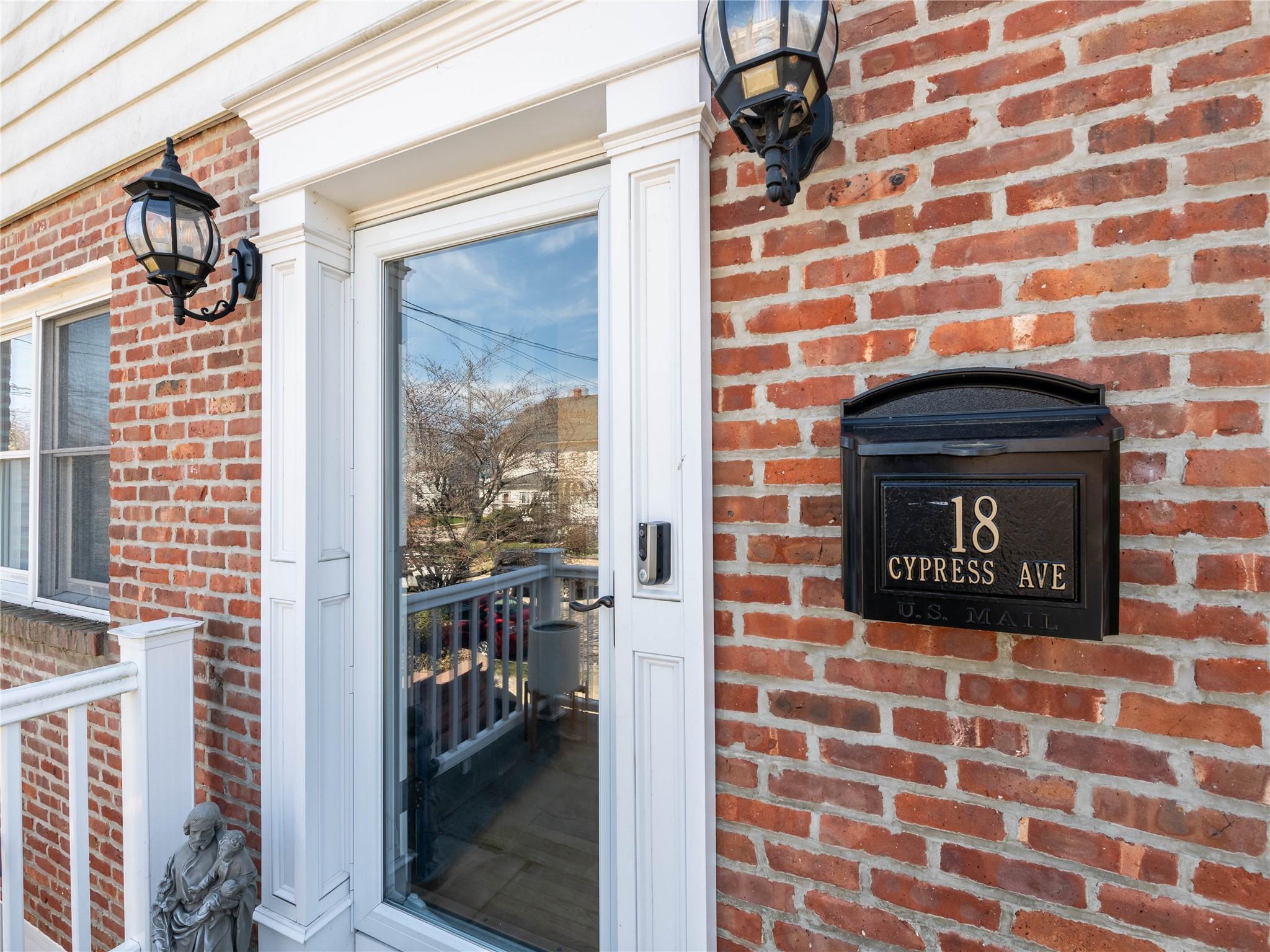 18 Cypress Avenue, Port Washington, New York image 3