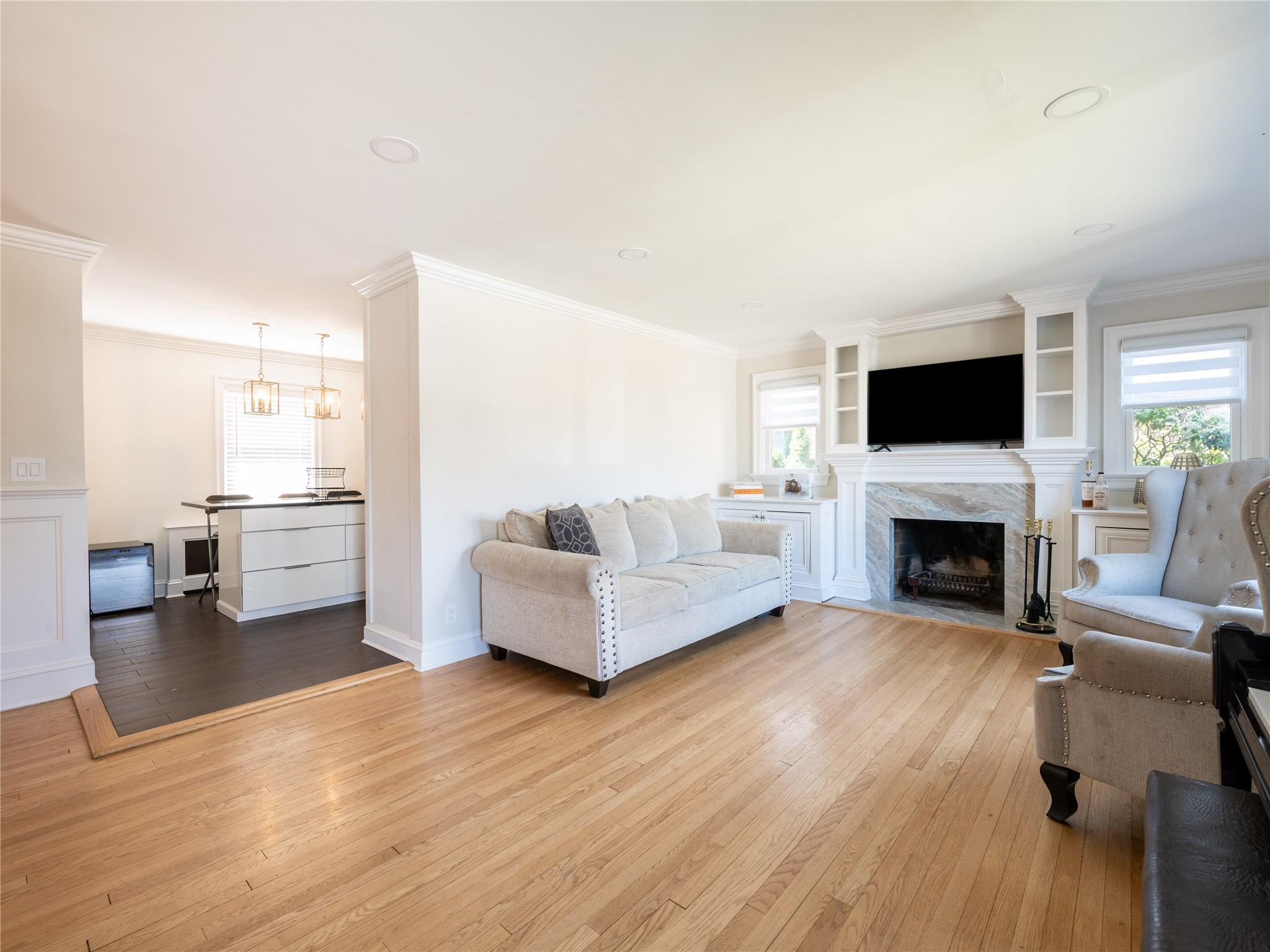 18 Cypress Avenue, Port Washington, New York image 8