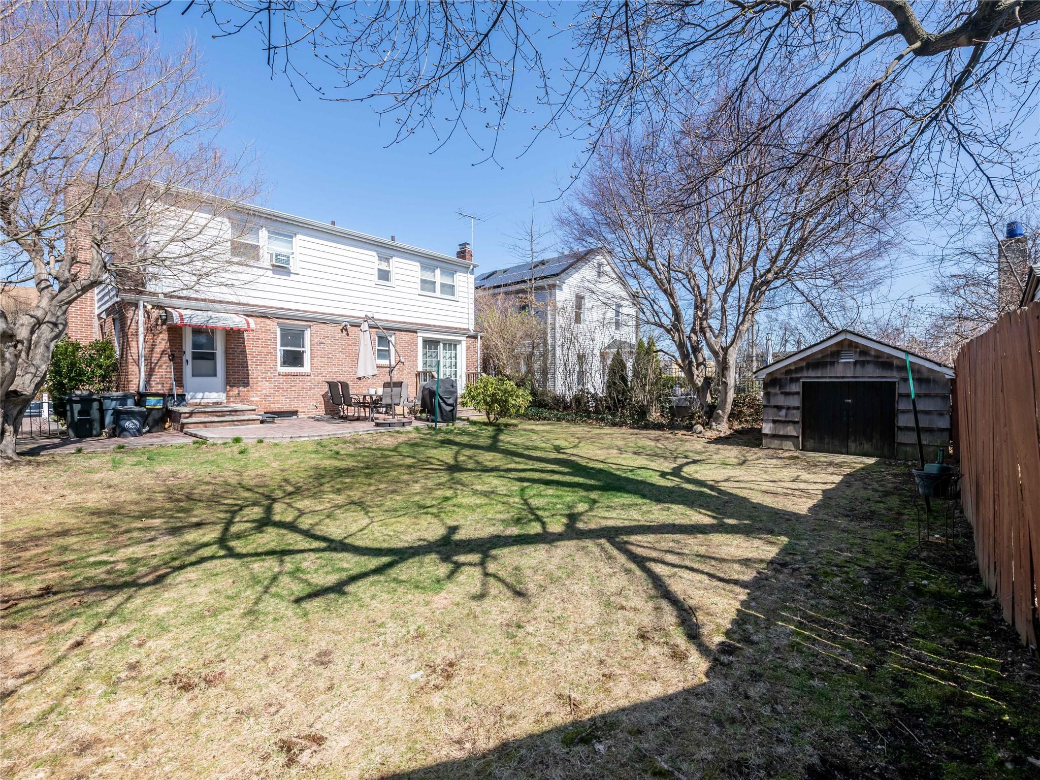 18 Cypress Avenue, Port Washington, New York image 25