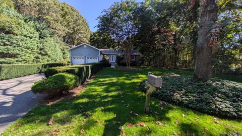 Photo of 39 Cozine Road, Center Moriches, NY 11934 (MLS # 920679)