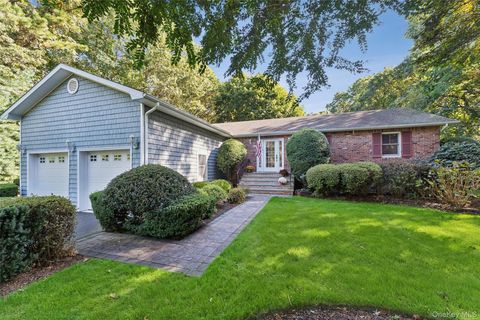 Photo of 39 Cozine Road, Center Moriches, NY 11934 (MLS # 920679)