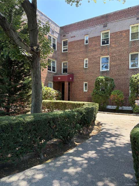 Homes For Sale - 50 Davenport Avenue #1C<br/> New Rochelle, NY 10805