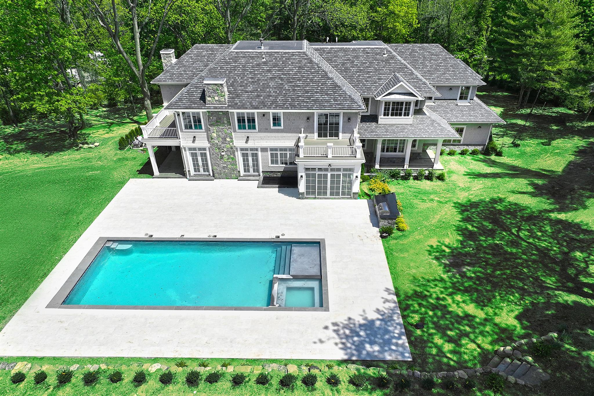 3 Woodhollow Lane