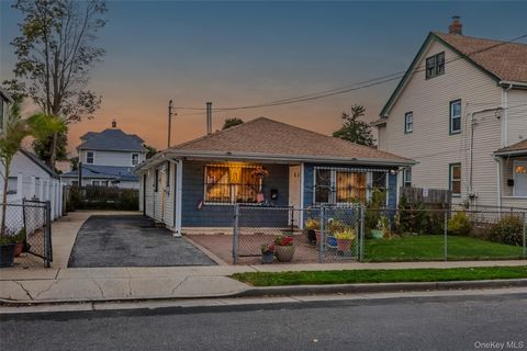 79 Union Place, Hempstead, NY 11550 - MLS#: 929567