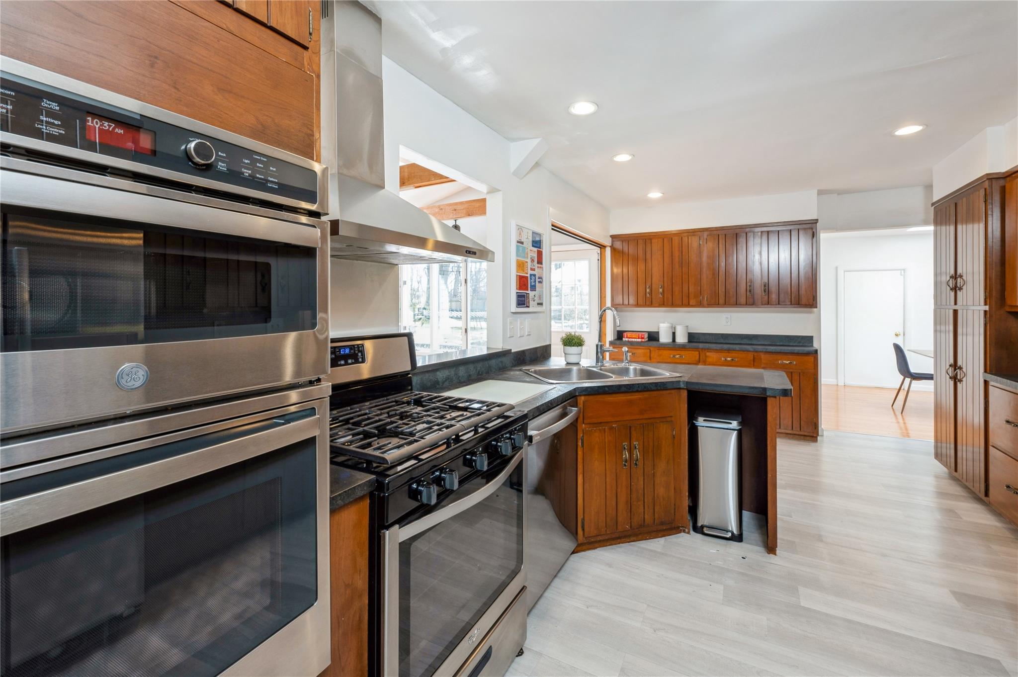 14 Reeback Drive, Ossining, New York image 10