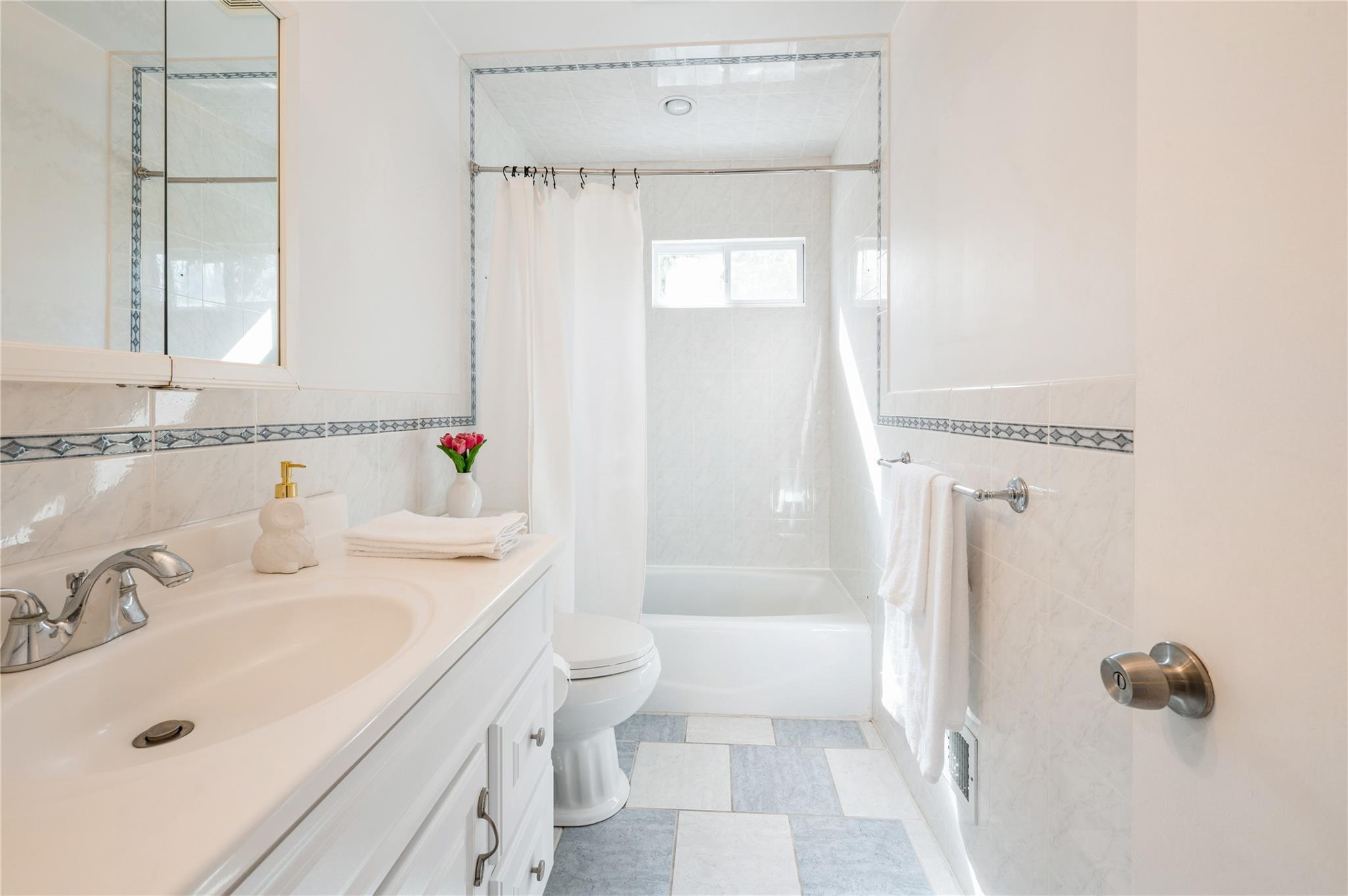 14 Reeback Drive, Ossining, New York image 21
