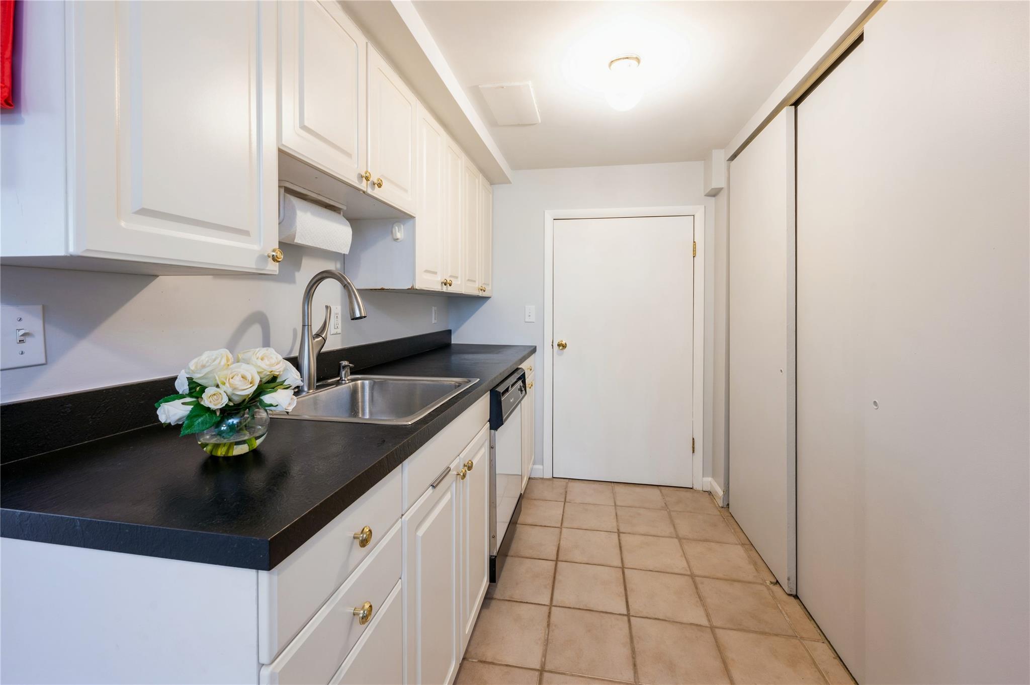 14 Reeback Drive, Ossining, New York image 27
