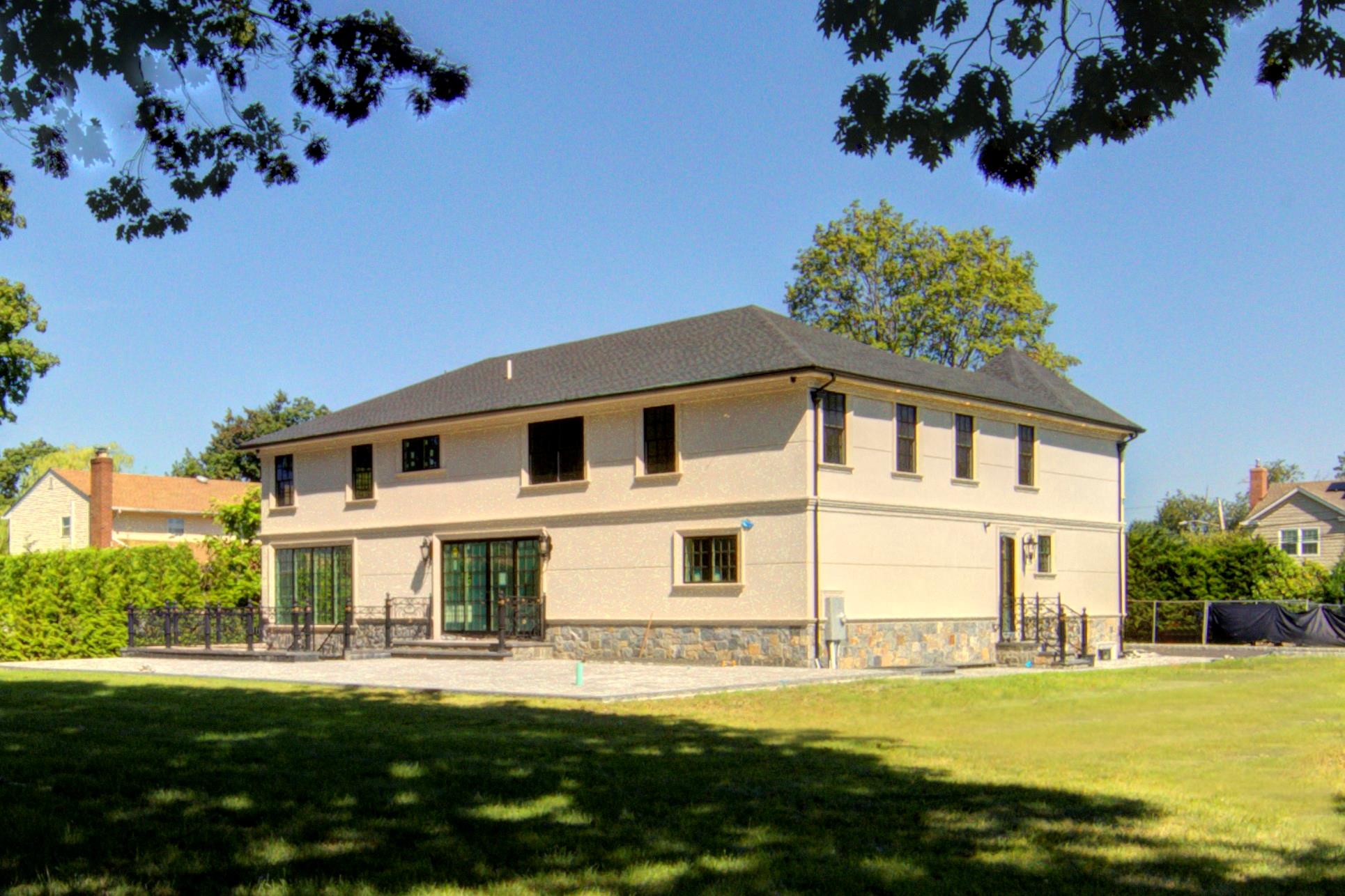 51 Walter Avenue