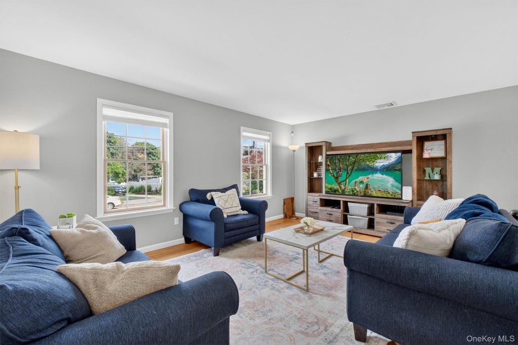 Photo of 193 Catherine Street, Buchanan, NY 10511 (MLS # 1010195)