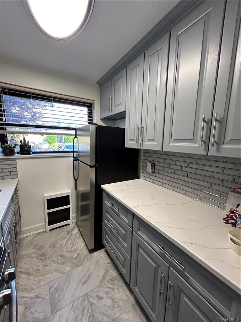 25 Shady Glen Court 1H