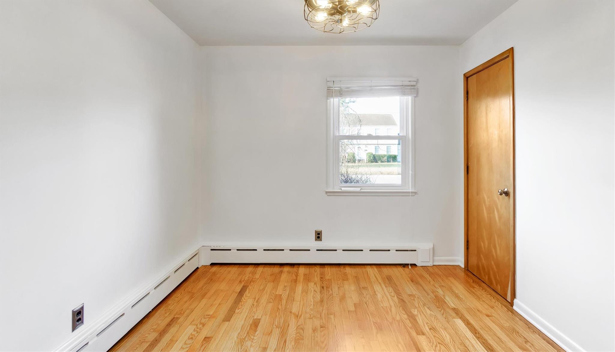 74 Sunrise Avenue, Riverhead, New York image 24