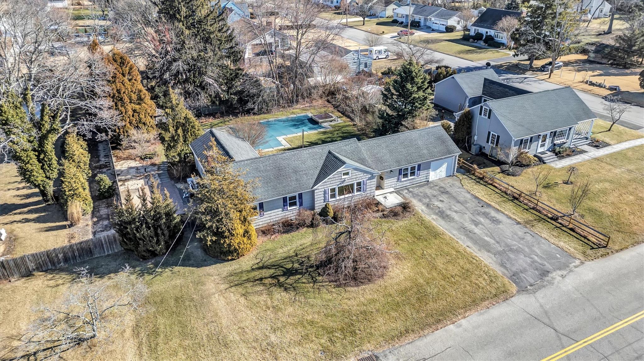 74 Sunrise Avenue, Riverhead, New York image 34