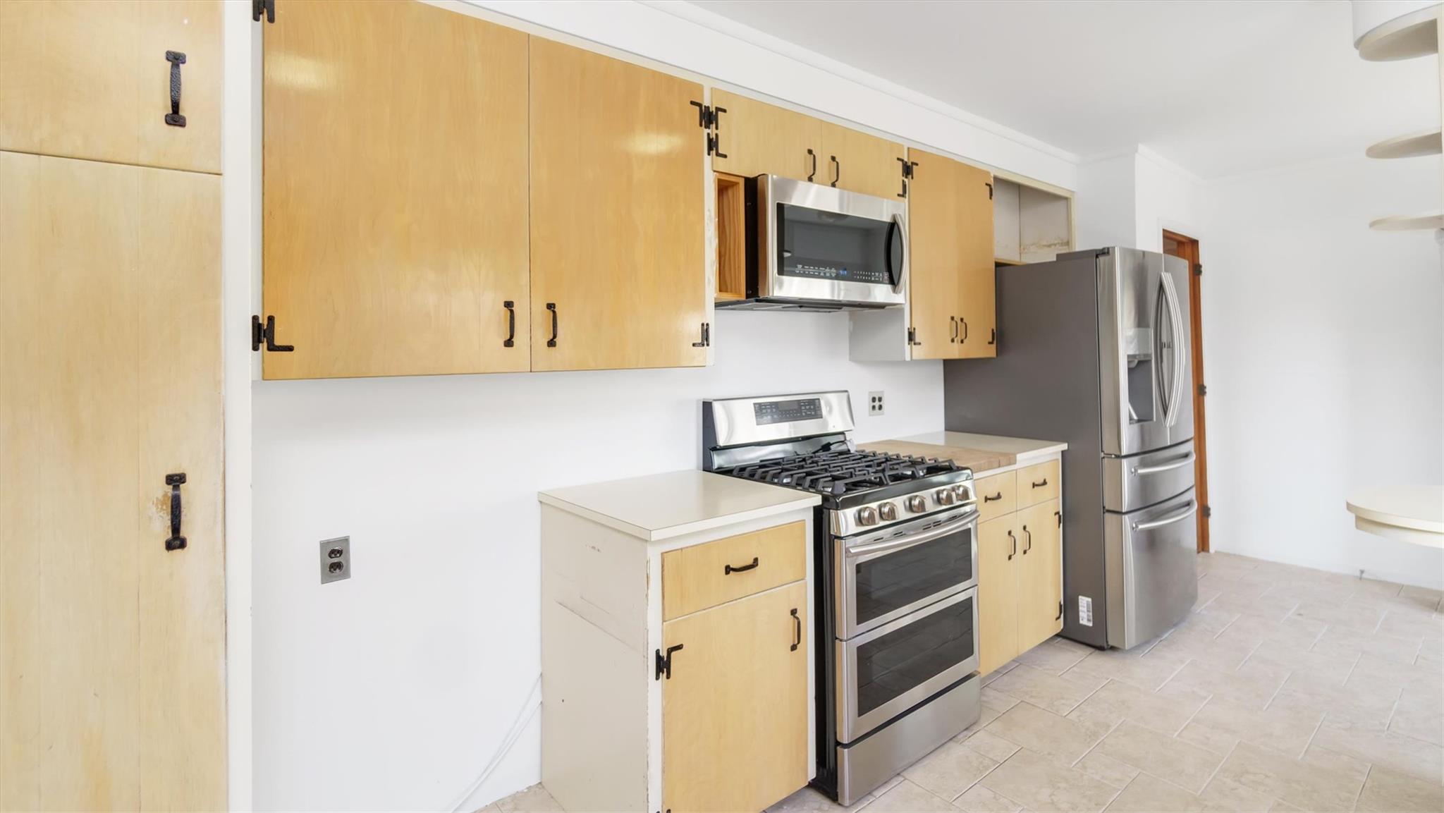 74 Sunrise Avenue, Riverhead, New York image 18